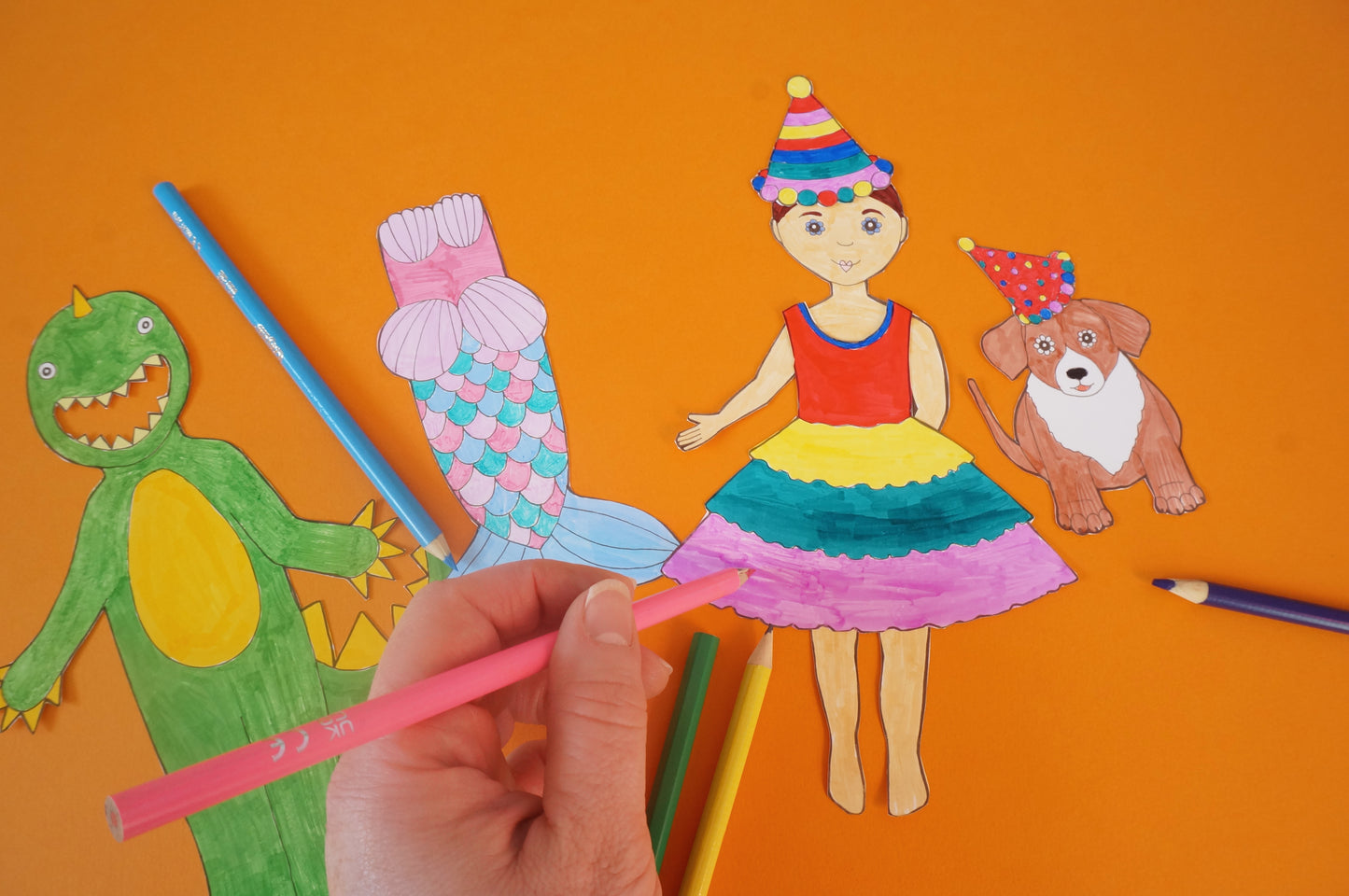 Colour-in Paper Dolls